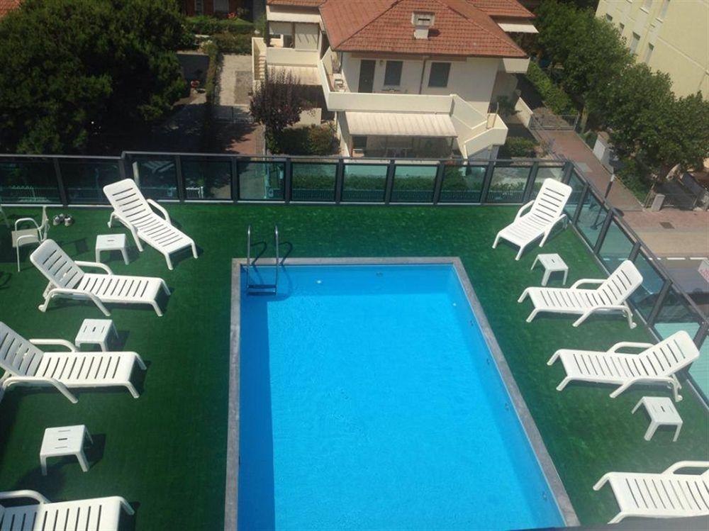 Hotel Mirage Lido di Classe Exterior photo